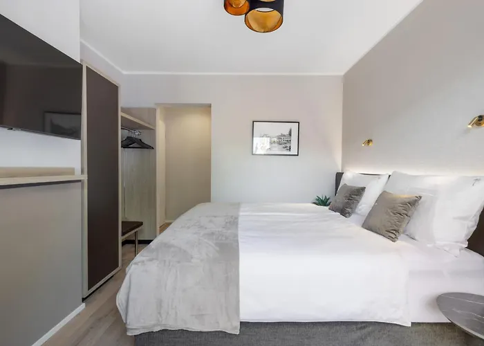 Living Boutique Готель