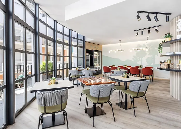 Living Boutique Готель Аскона